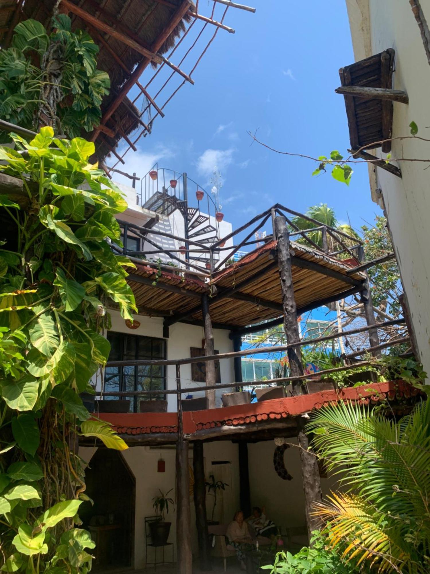 Casa Caribe Cancun Bagian luar foto A house in San Cristóbal de Las Casas
