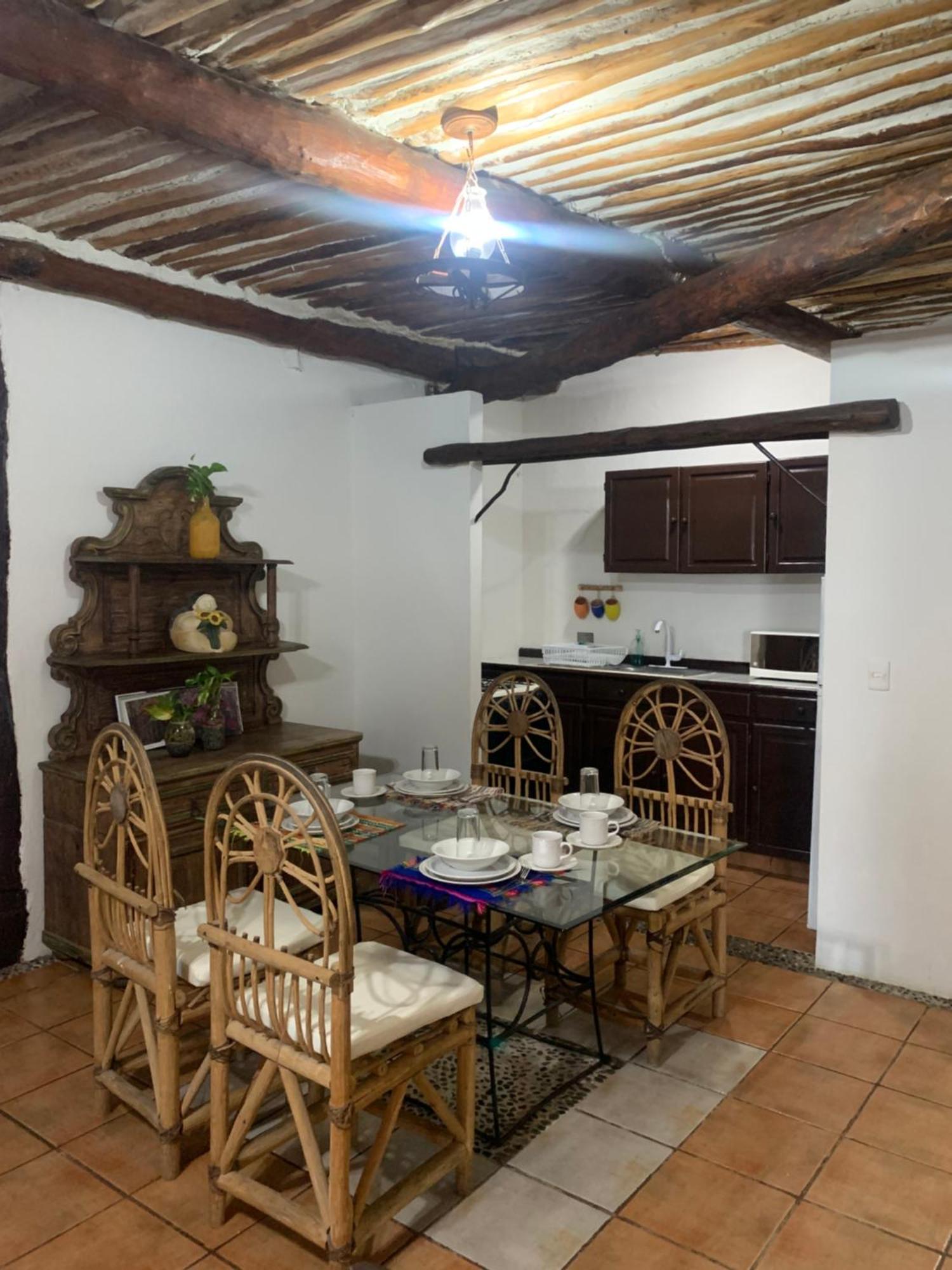 Casa Caribe Cancun Bagian luar foto A typical kitchen in a rural house